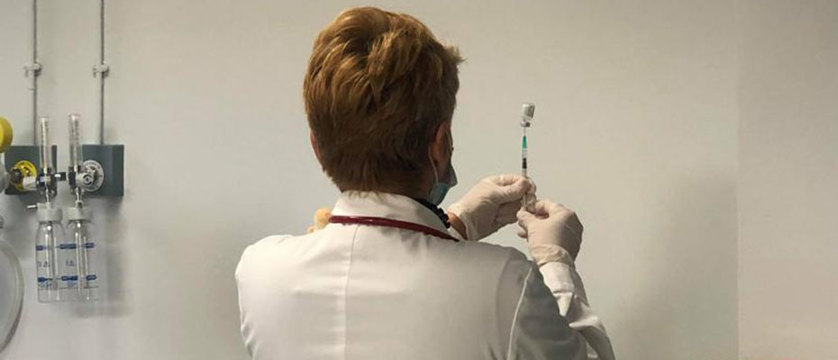 Εμβολιασμός υγειονομικών στο νοσοκομείο Ναυπλίου