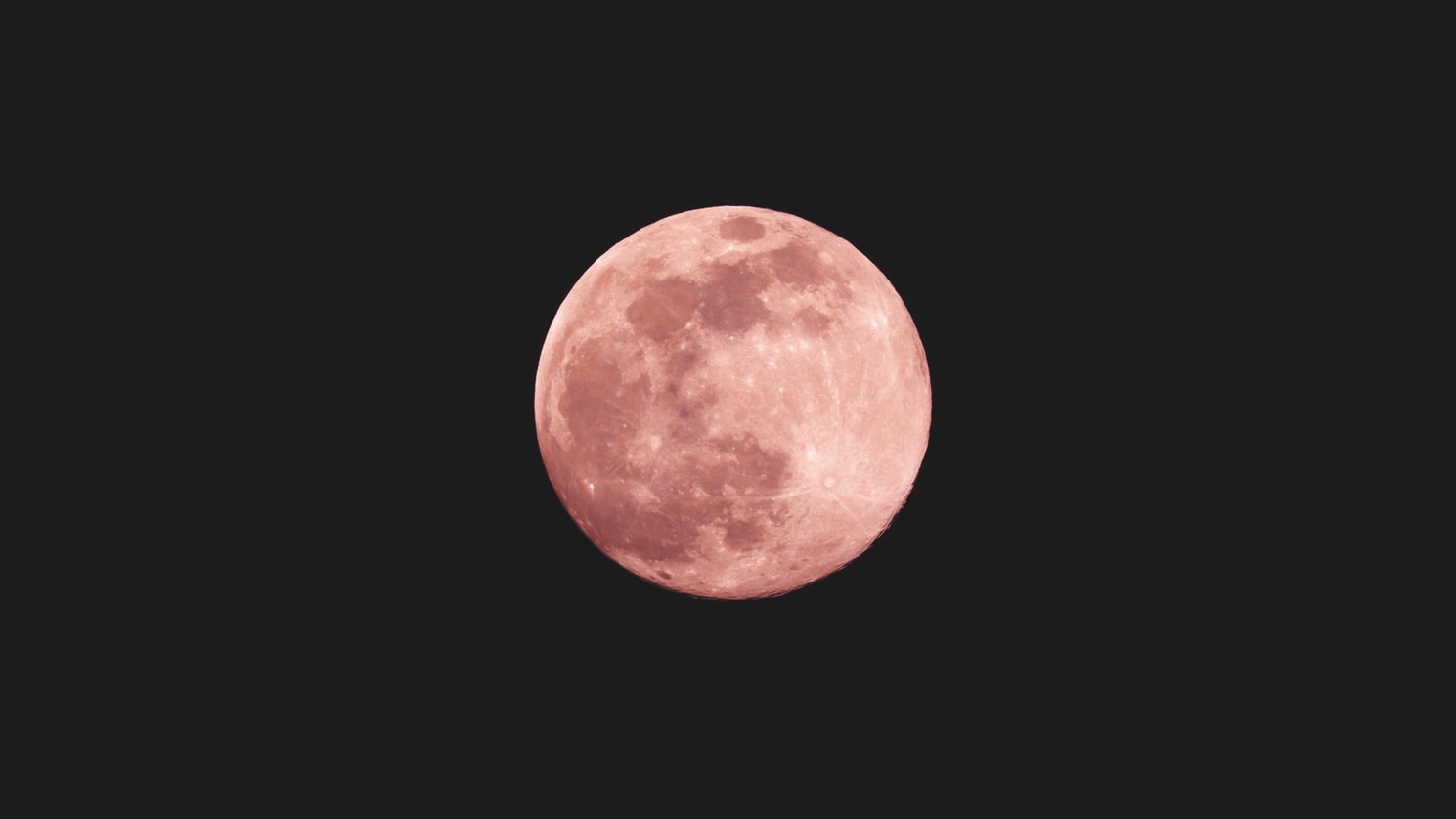Απόψε θα ανατείλει το “Ροζ Φεγγάρι”