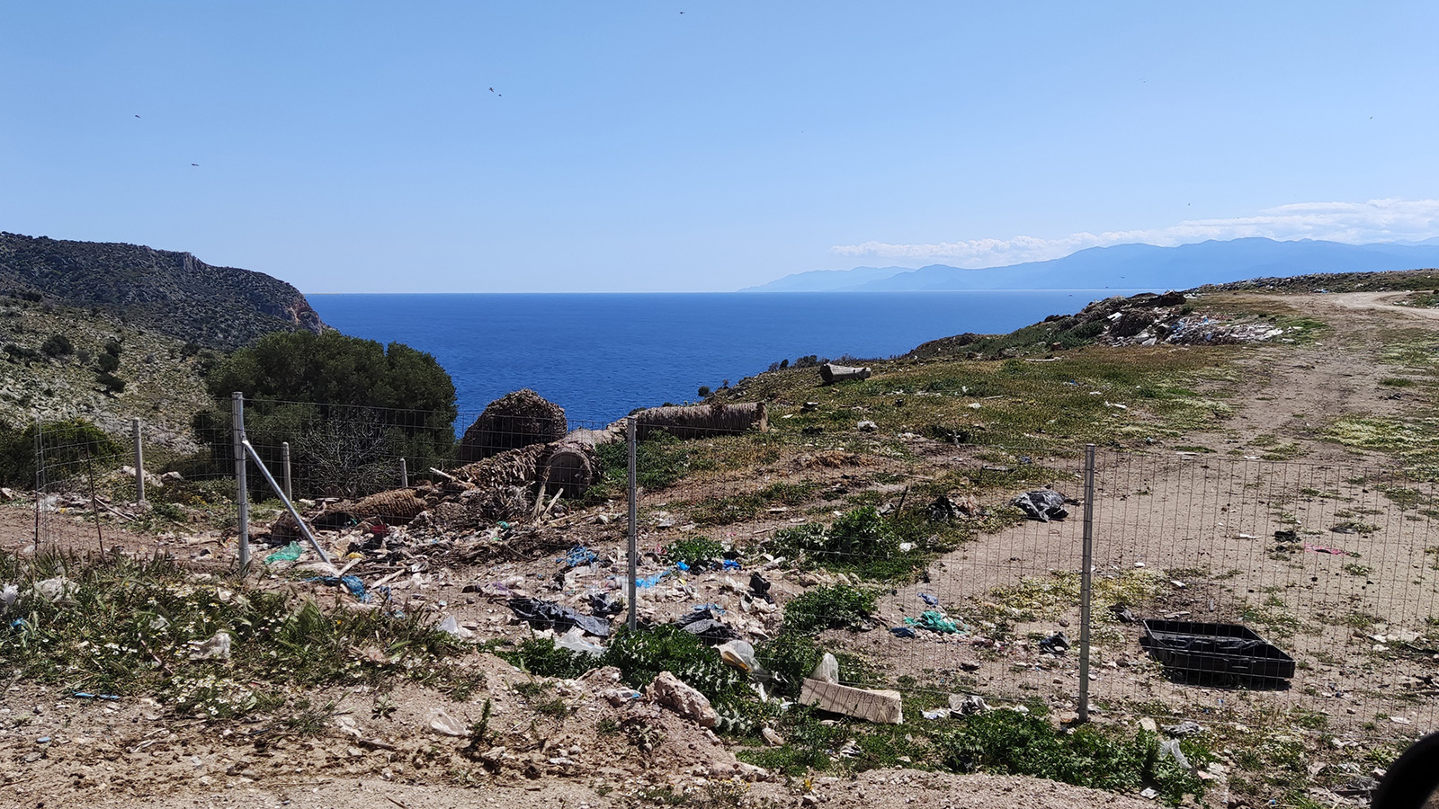 Ναύπλιο: «Τα σκουπίδια μας πνίγουν – Ένα περιβαλλοντικό έγκλημα συνεχίζεται»