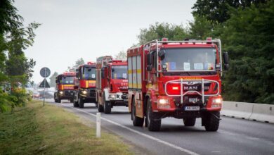 Το κομβόι της ρουμανικής πυροσβεστικής που έφθασε στην Ελλάδα για να βοηθήσει στην κατάσβεση των πυρκαγιών έκλεψε τις εντυπώσει