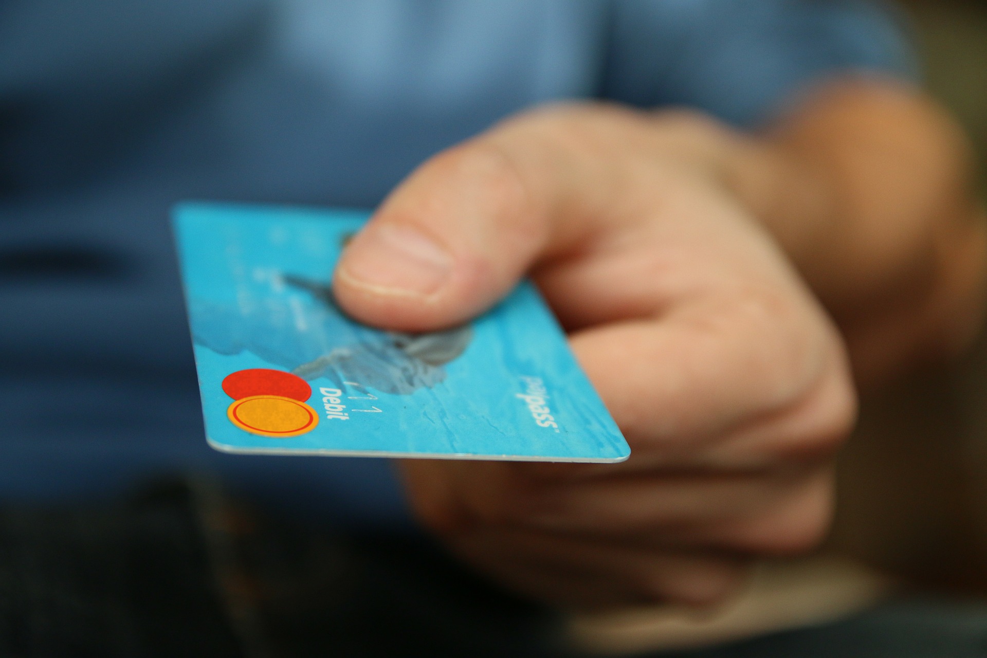 Μεσσηνία: Έκανε ανέπαφες συναλλαγές με κλεμμένες κάρτες