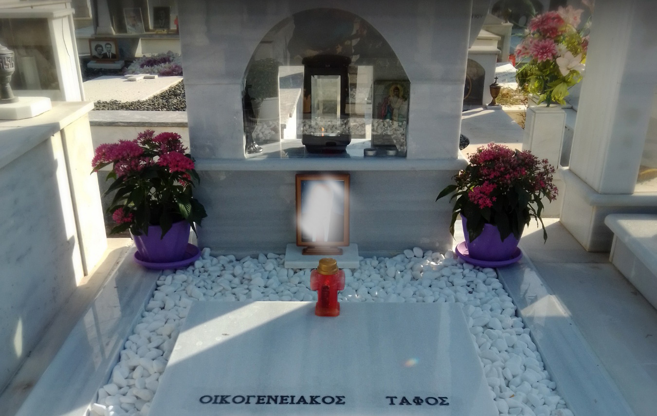 Ναύπλιο: Σοκ στο νεκροταφείο – Βρήκε άλλον στον τάφο των γονιών του