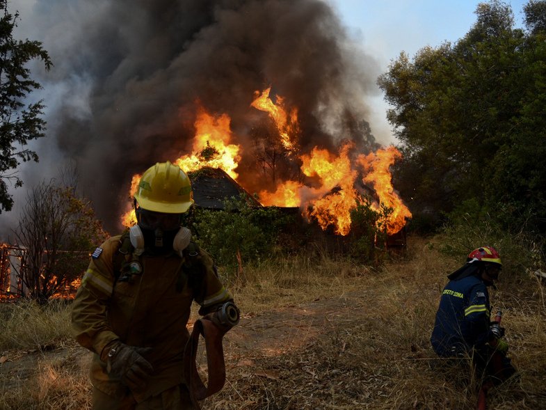 Χρυσοχοΐδης: Βελτιωμένη η κατάσταση της φωτιάς στην Αχαΐα