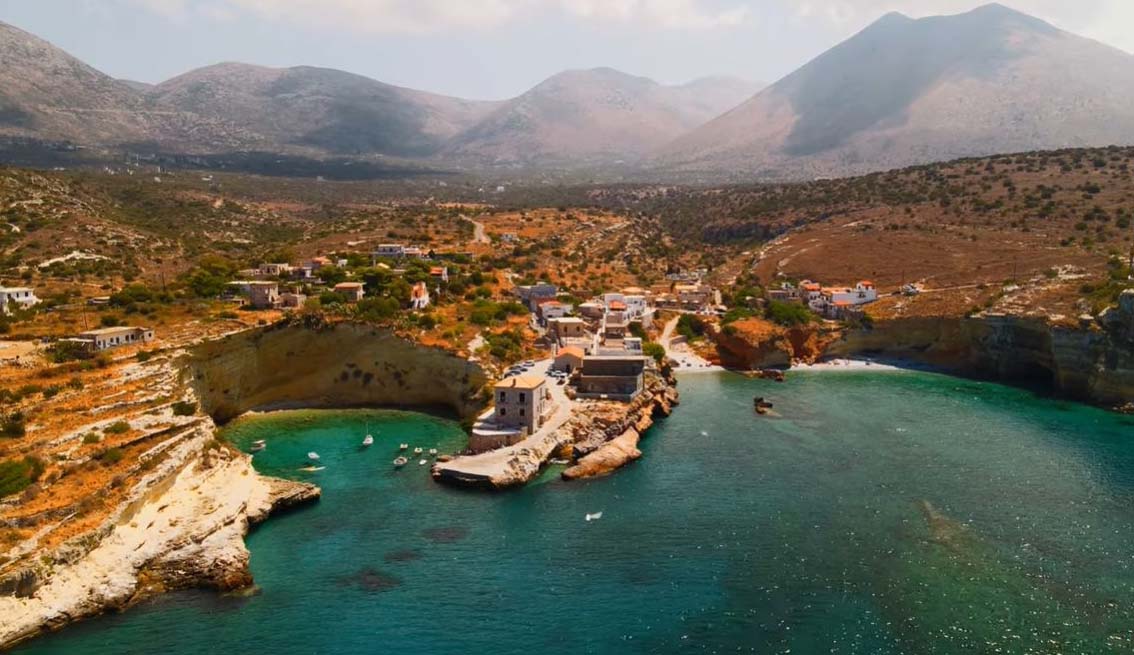 Μέζαπος Μάνης: Γιατί ο μονόφθαλμος πειρατής Σάσσαρης επέλεξε ως ορμητήριο αυτό το λιμάνι