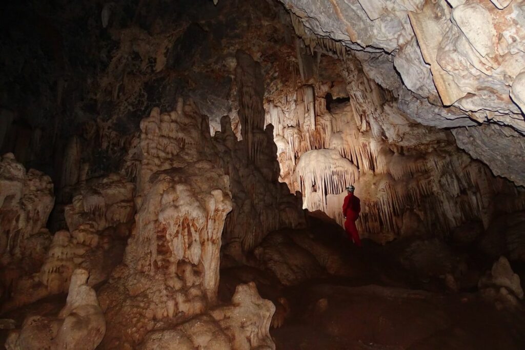 Σπήλαιο Καπαρελλίου (1)
