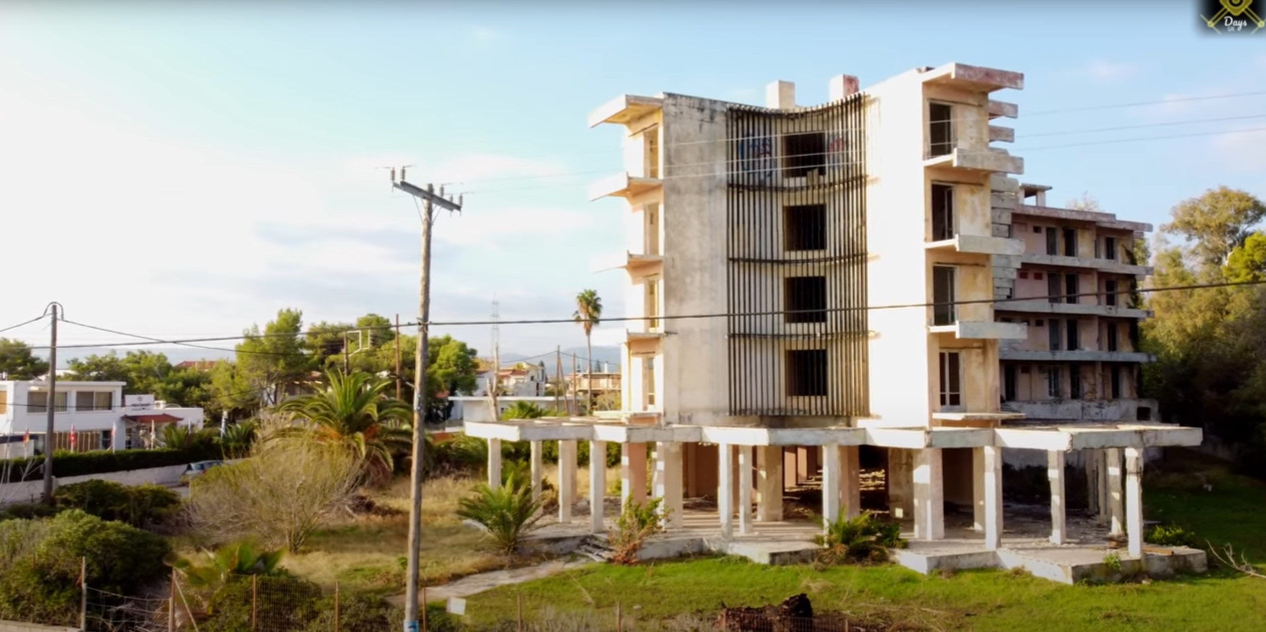 Κορινθία: Το ξενοδοχείο φάντασμα που στοιχειώνει μια τουριστική περιοχή