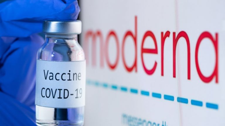 Εμβόλιο Μoderna: Πού αναστέλλεται η χορήγησή του λόγω παρενεργειών