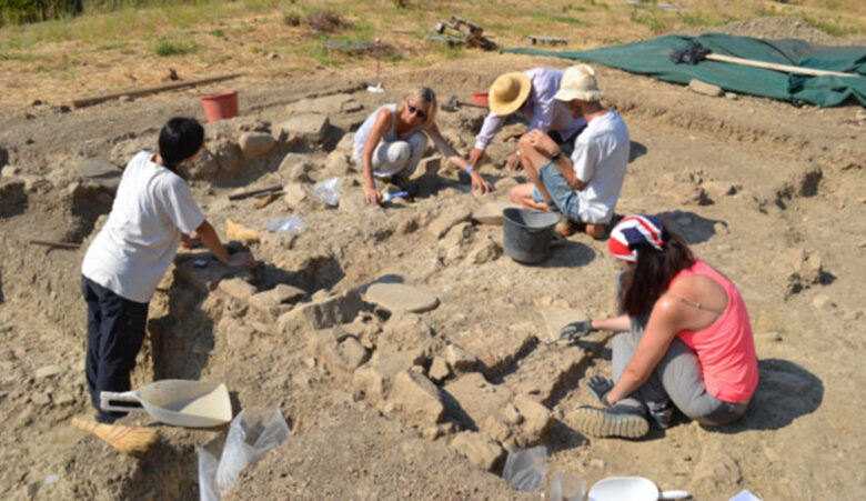 Ανασκαφή μυκηναϊκή νεκρόπολη Αιγιαλείας (3)