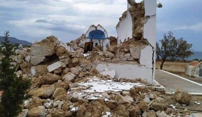 Ο κατεστραμμένος ναός του Αγίου ΝΙκολάου από τον σεισμό (πηγή εφ. Ανατολή)