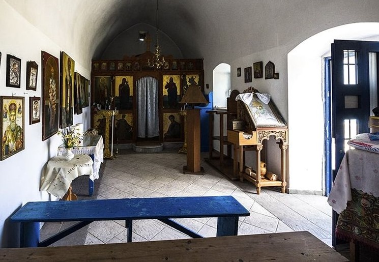 Το εσωτερικό του ναού του Αγίου Νικολάου