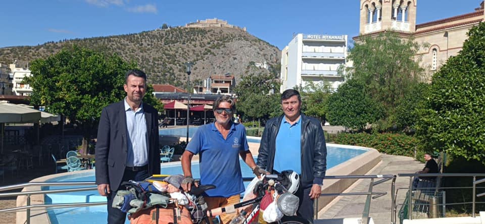 7.000 χιλιόμετρα σε 180 ημέρες: Από τα Χανιά στο Άργος ο Κρητικός ποδηλάτης