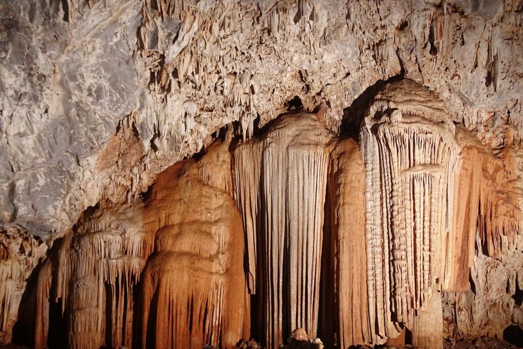 Σπήλαιο Καπαρελλίου (2)