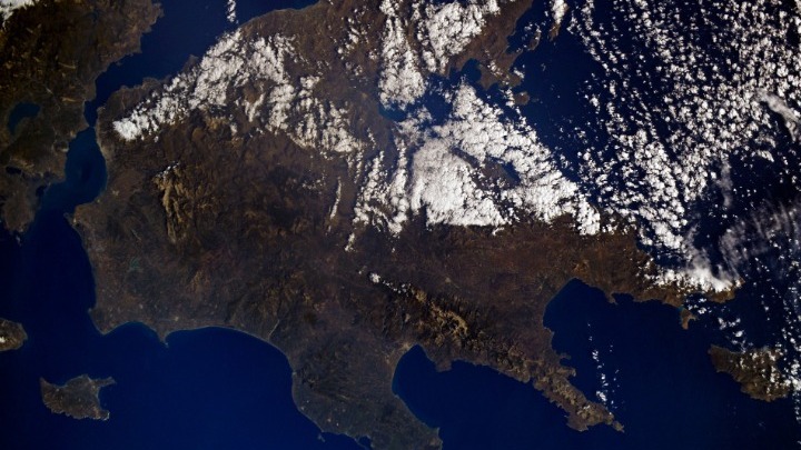 Η Πελοπόννησος από το διάστημα, όπως την φωτογράφισε Ρώσος κοσμοναύτης