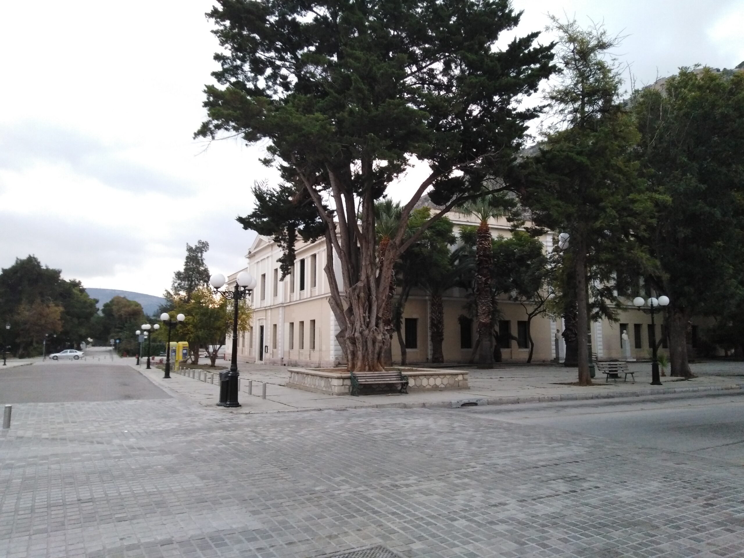 Θα αλλάξει όψη η πλατεία δικαστηρίων στο Ναύπλιο, όχι όμως και στο Άργος