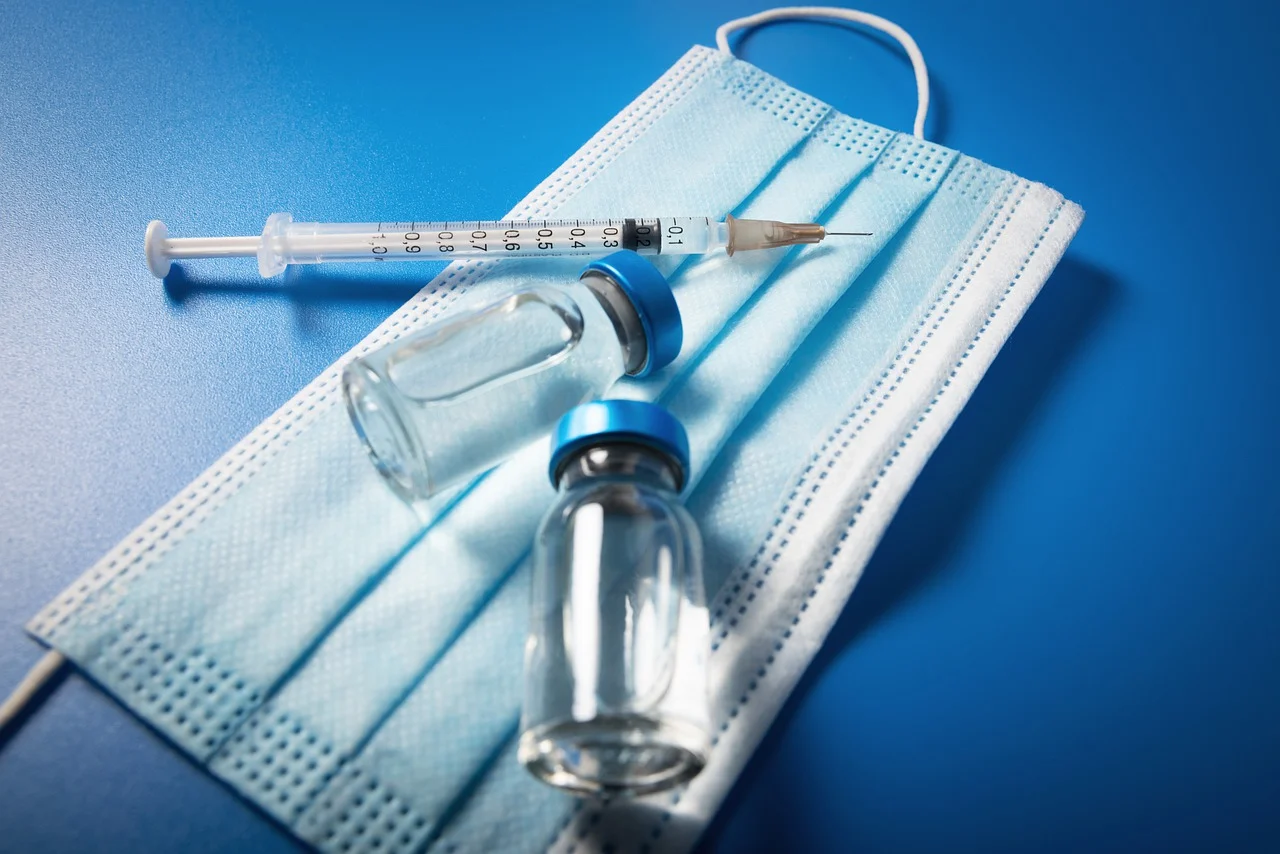 Εικονικοί εμβολιασμοί και ψευδή rapid test στην Καλαμάτα