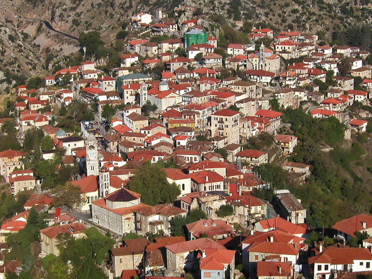 Κάνει θραύση η ορεινή Πελοπόννησος για το τριήμερο της 28ης Οκτωβρίου – Τι αποκάλυψε ο Κικίλιας για τις πληρότητες