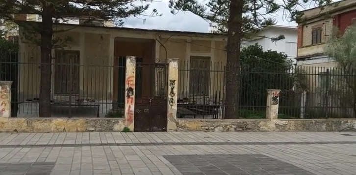 Ναύπλιο: Κραυγή αγωνίας για το μέλλον της οικίας του Νίκου Καρούζου από το «Ανάπλι Εμπρός»