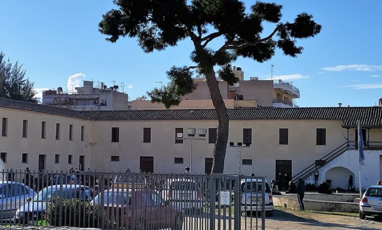 Στρατώνες αίθουσα Δανάη τεστ κόβιντ