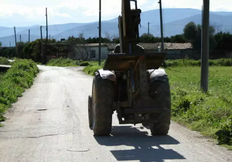 Τα «ζόρια» έβγαλαν τα τρακτέρ της Αργολίδας στον δρόμο