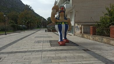 Αποκριάτικες φιγούρες στο Ναύπλιο (2)