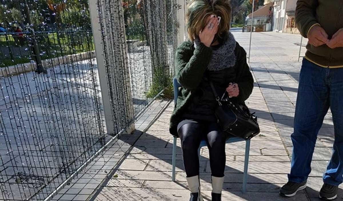 Ναύπλιο: Τραυματισμός γυναίκας στον πεζόδρομο – Έπεσε σε παγίδα από σίδερα
