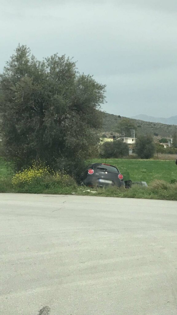 Αυτοκίνητο τροχαίο Ναύπλιο 1