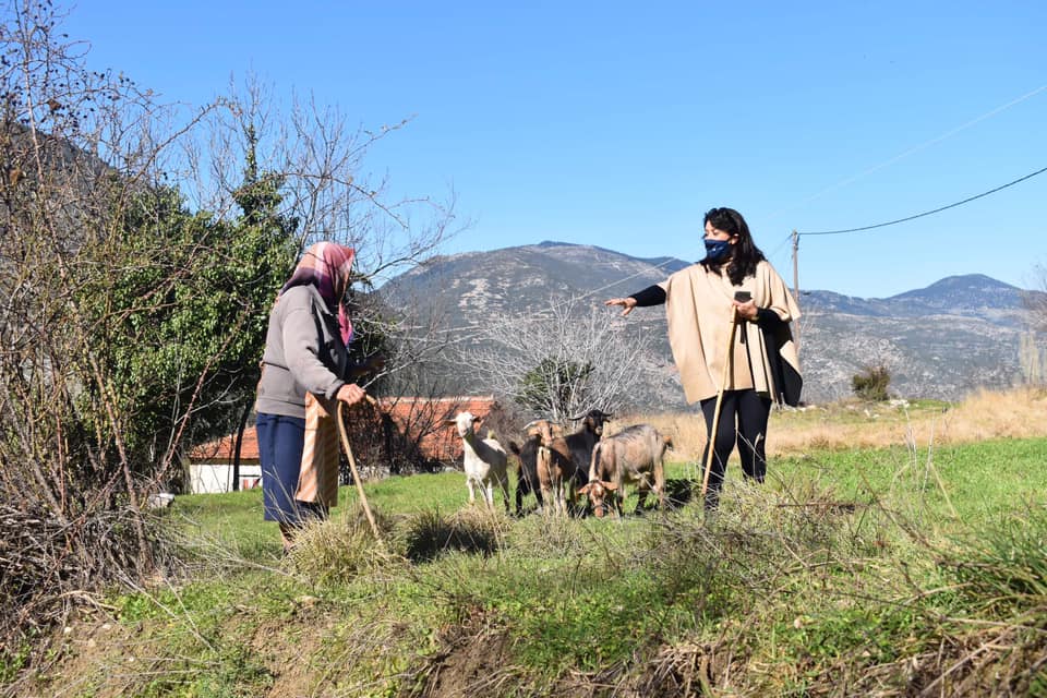 Άργος: Η Άννα Καλογεροπούλου έγινε βοσκοπούλα για λίγες ώρες και ύμνησε το Κεφαλόβρυσο