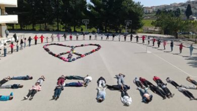 Μήνυμα κατά του πολέμου μαθητές Ερμιόνη (1)