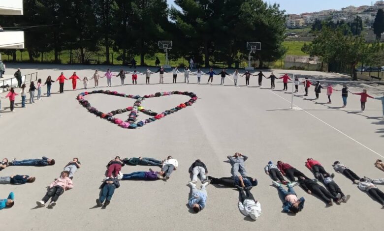 Μήνυμα κατά του πολέμου μαθητές Ερμιόνη (1)