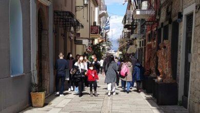 Πολύς κόσμος στο Ναύπλιο τις απόκριες 2022 (2)