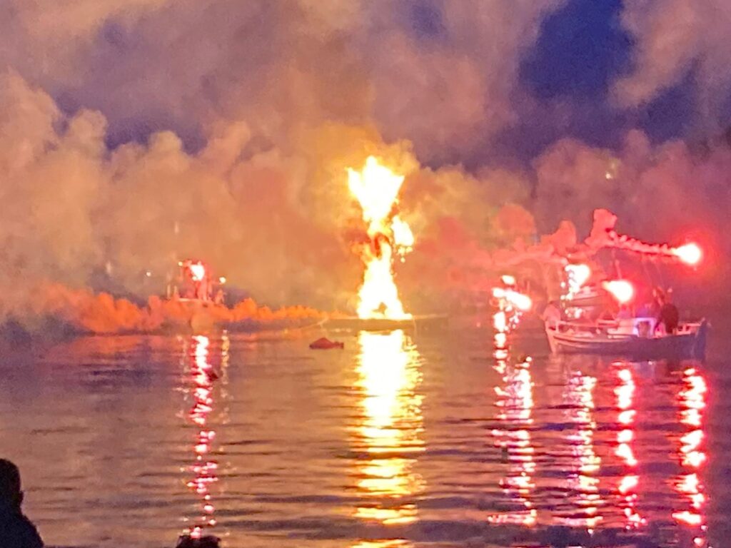 Κάψιμο Ιούδα Τολό 3