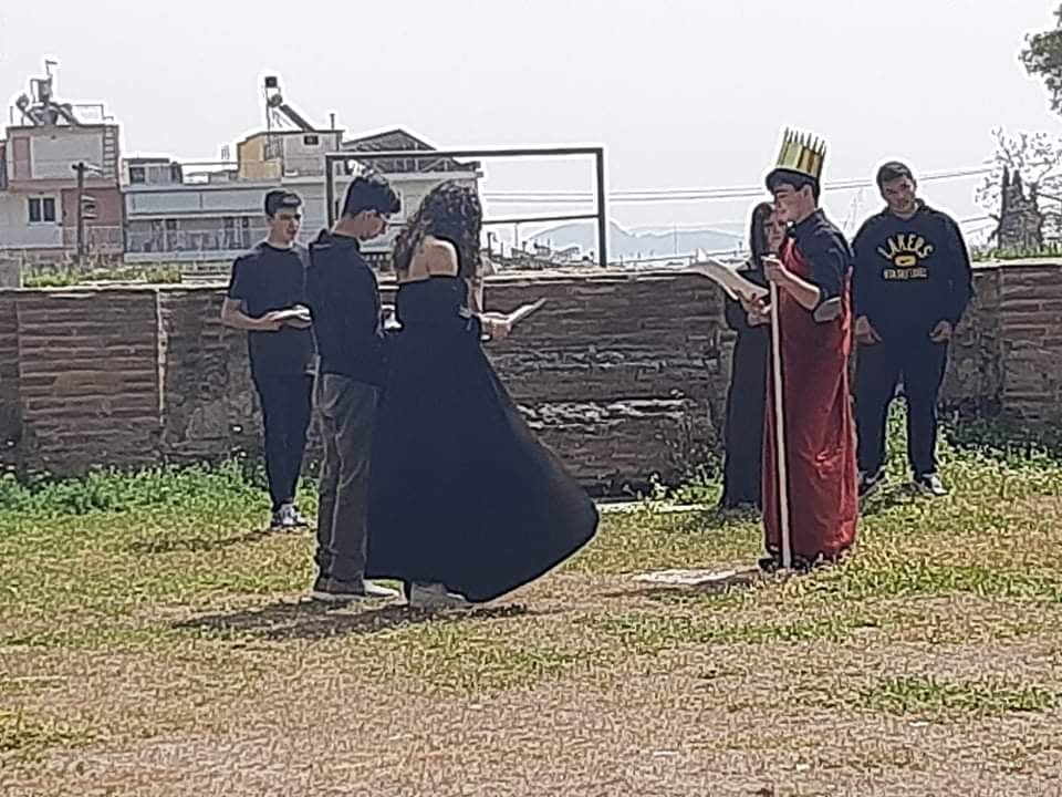 Μαθητές δραματοποίησαν Αντιγόνη στο Αρχαίο Θέατρο Άργους