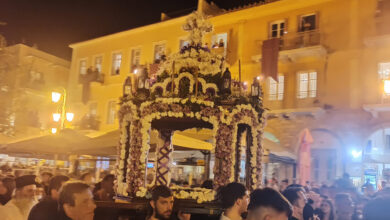 Περιφορά επιταφίων Ναύπλιο (8)