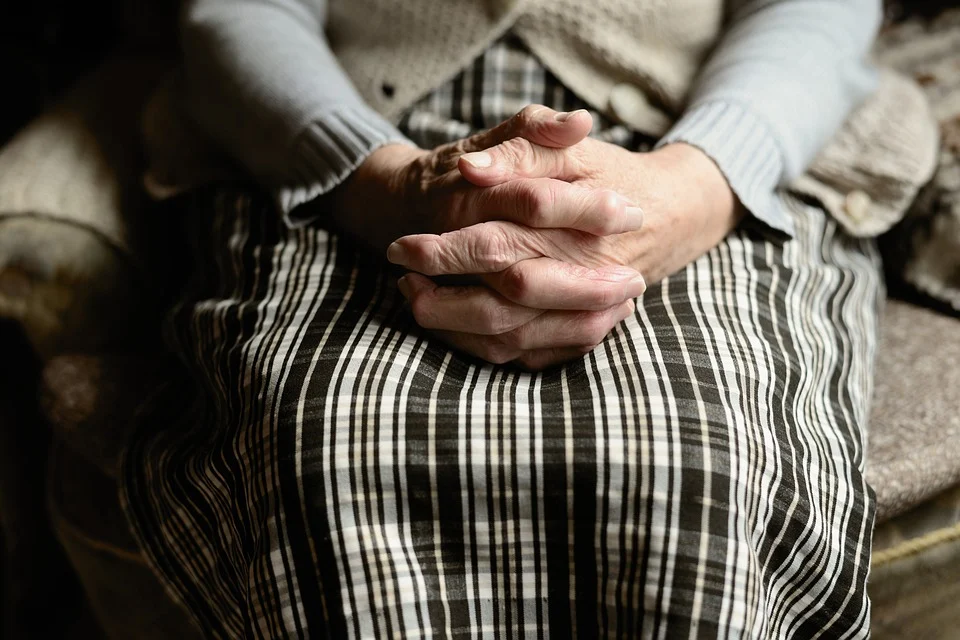 Μεγαλόπολη: Έκοψαν το ρεύμα σε κατάκοιτη γιαγιά 92 ετών με άνοια και συσκευή οξυγόνου