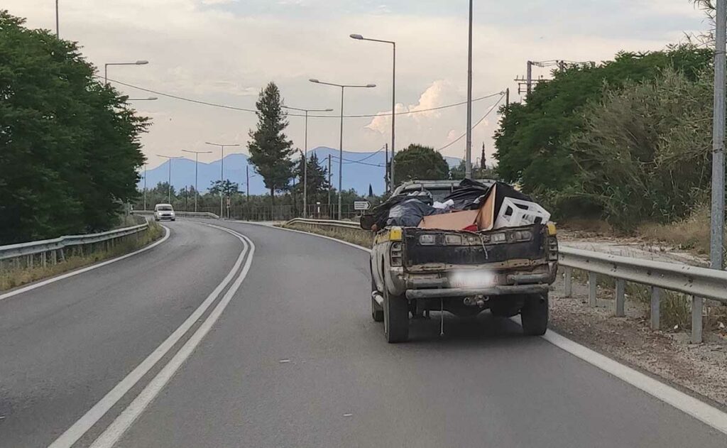 Όχημα του δήμου Ναυπλιέων