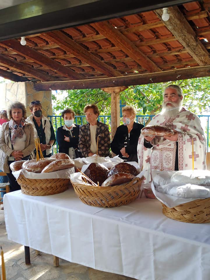 Εσπερινός στον Άγιο Ιωάννη στην Καραθώνα (2)