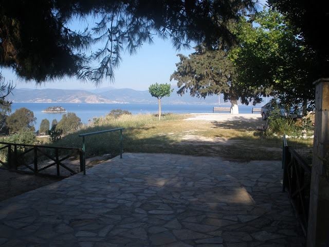 Εκκλησάκι Άγιος Ιωάννης Θεολόγος Καραθώνα (6)