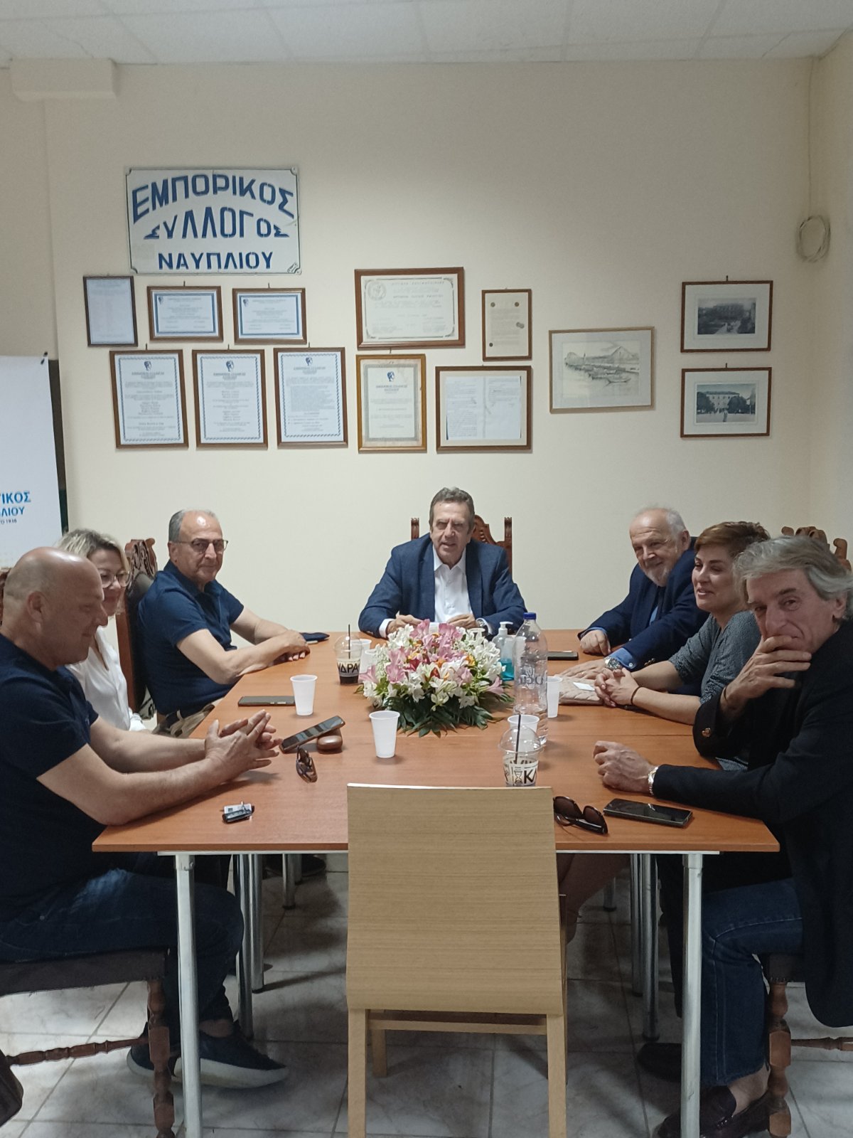 Ναύπλιο: Συνάντηση του Εμπορικού Συλλόγου με τον πρόεδρο της Ελληνικής Συνομοσπονδίας Εμπορίου και Επιχειρηματικότητας