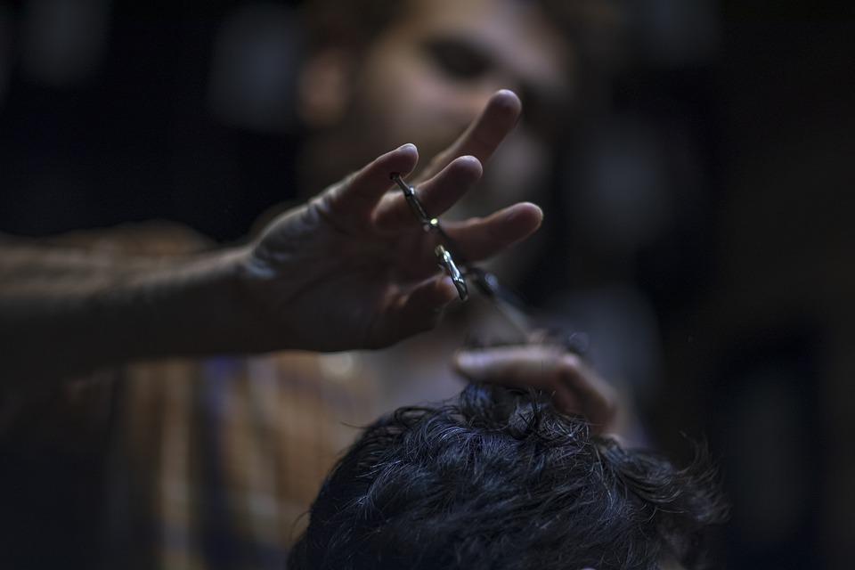Εφιάλτης στη Λακωνία: 14χρονος πήγε για μαλλί και αντί να βγει κουρεμένος παραλίγο να καταλήξει βιασμένος