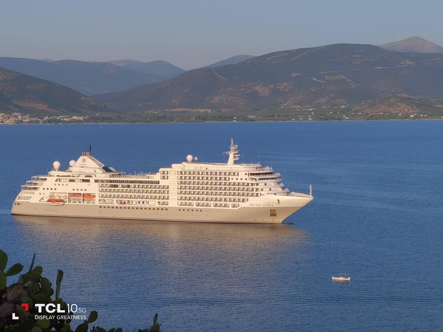 Ναύπλιο: Το πολυτελέστερο, σε ελληνικά ύδατα, κρουαζιερόπλοιο Silver Spirit έδεσε στο λιμάνι της πόλης