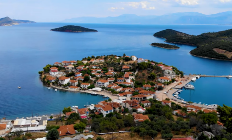 Τριζόνια Φωκίδας