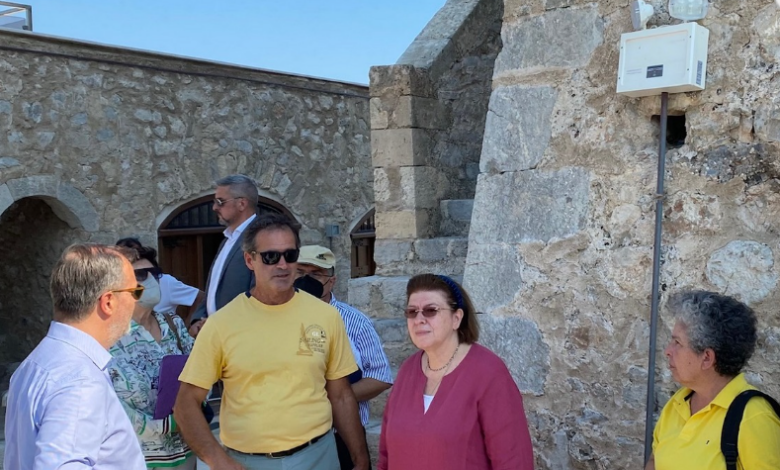 Μενδώνη Μπούρτζι