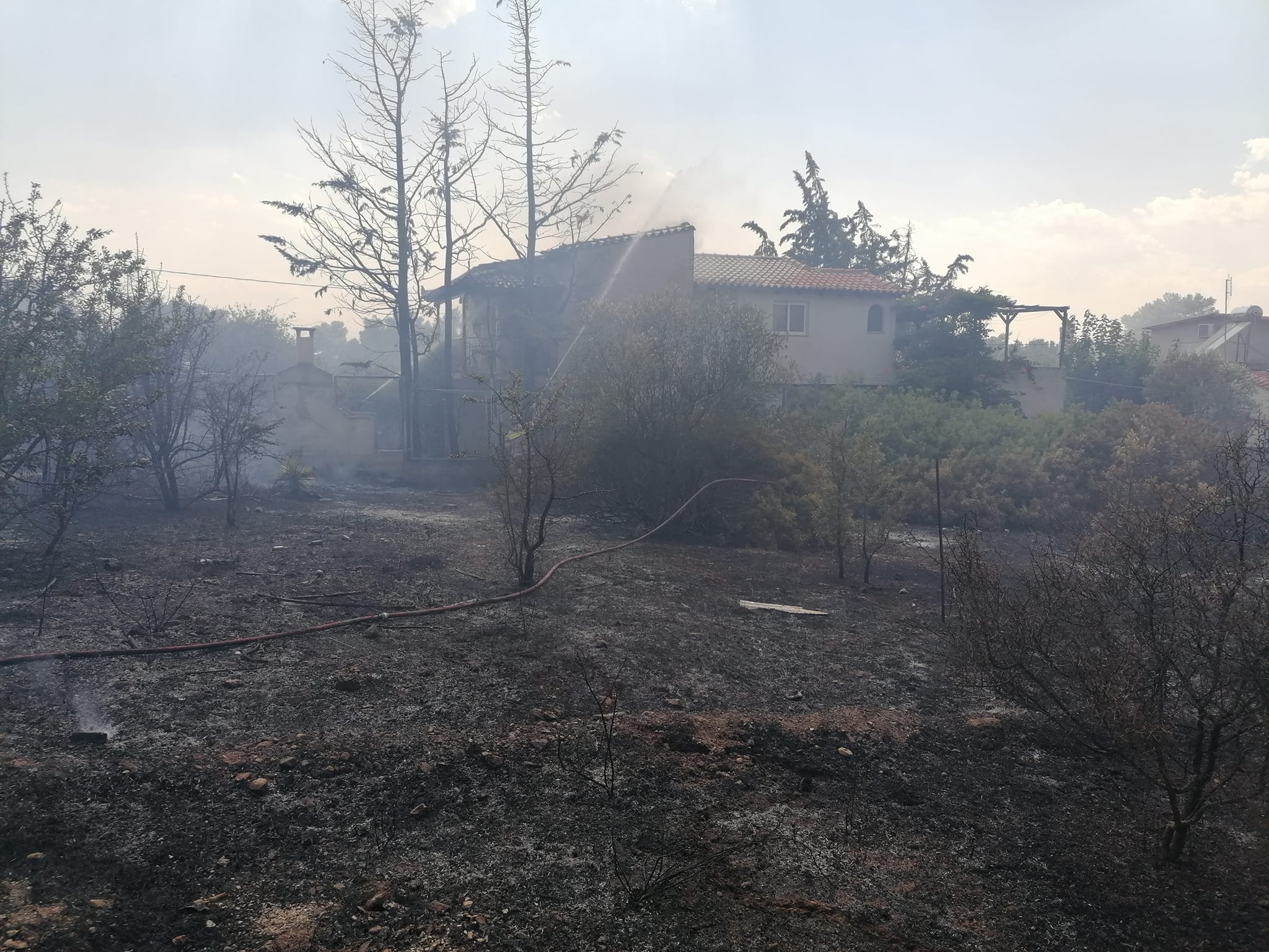 Αργολίδα: Πυρκαγιά κοντά σε σπίτια νότια της Ερμιόνης