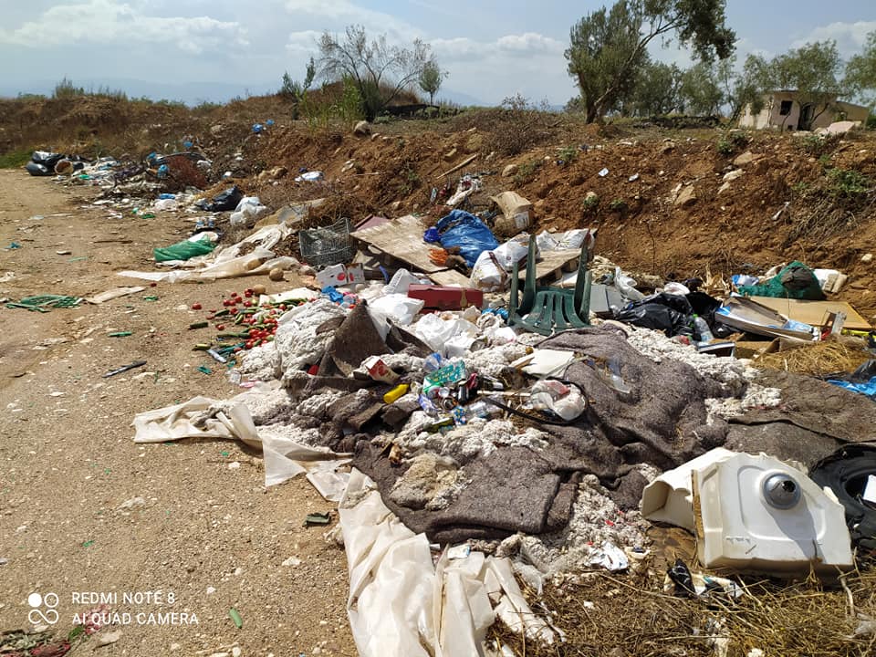 Σκουπίδια ρέμα περιοχή Ναυπλίου (2)