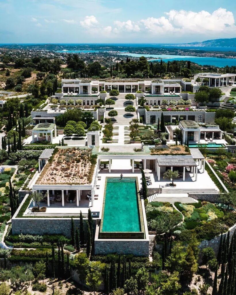 amanzoe panoramiki apopsi villa 20.jpg