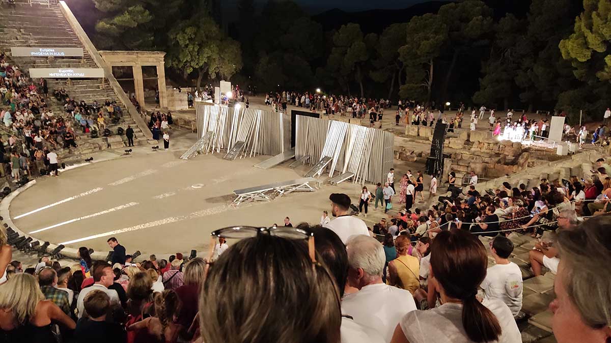 Φεστιβάλ Αθηνών Επιδαύρου: 77 παραγωγές, 200.000 θεατές, πάνω από 1500 καλλιτέχνες