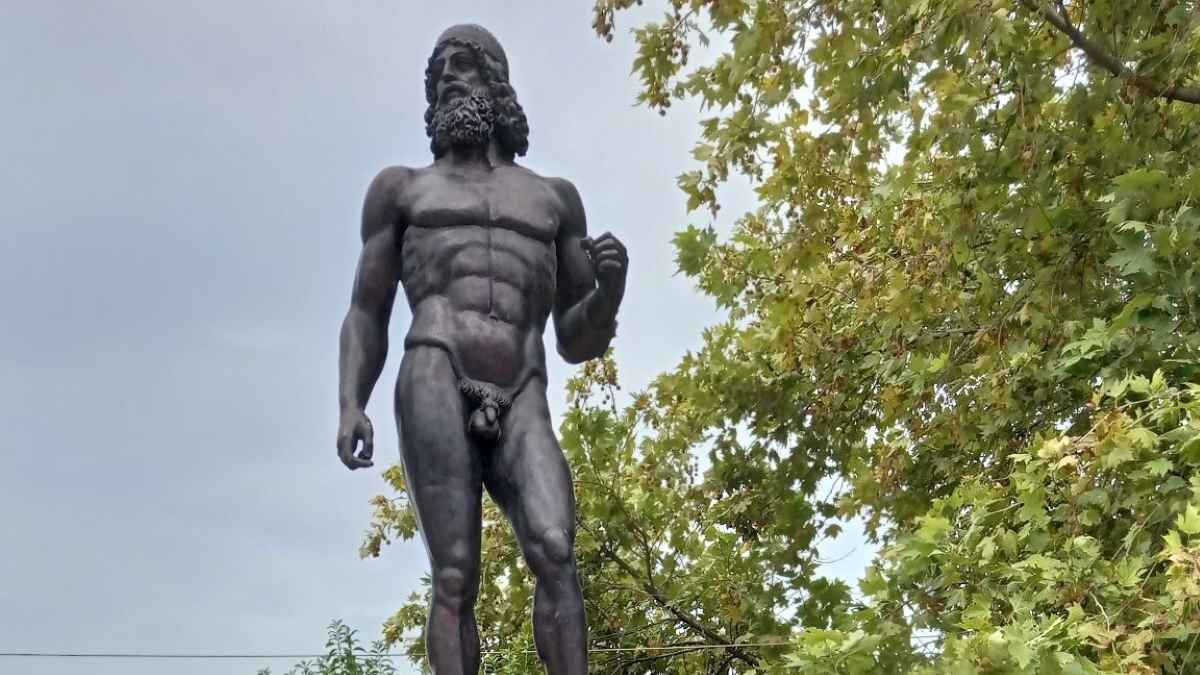 Οι Ιταλοί λάτρεψαν το Άργος για τους πολεμιστές του Ριάτσε – Δημοσιεύματα για τα γλυπτά