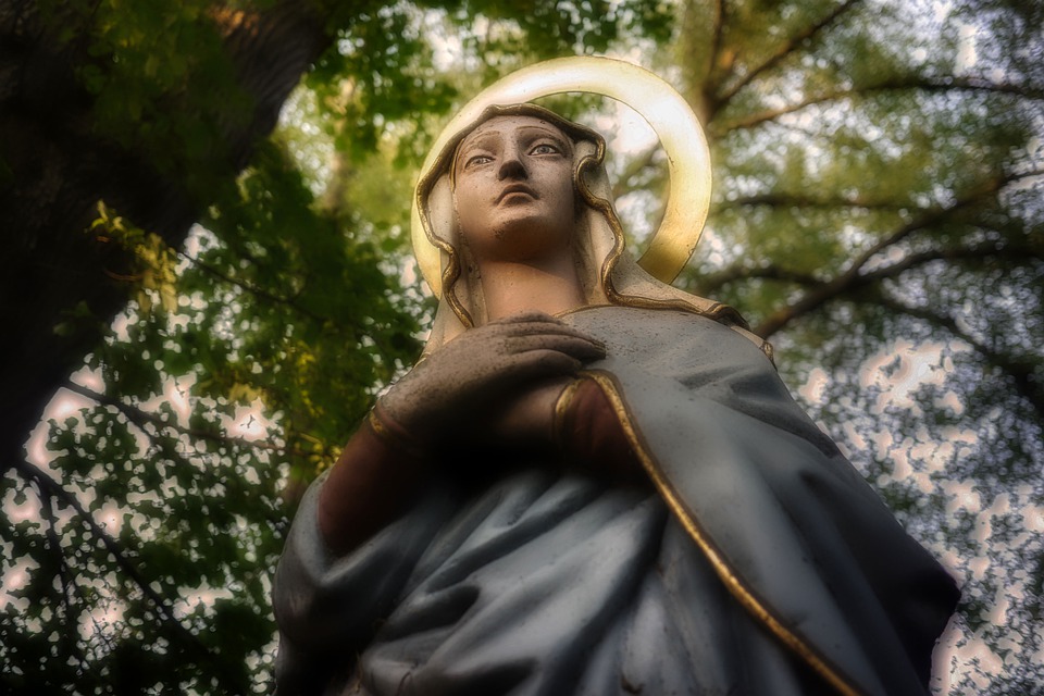 Το θαύμα της Παναγίας που σήκωσε στο πόδι το Λεβίδι – Το όραμα της 14χρονης Ευαγγελίας, η εικόνα και το φίδι