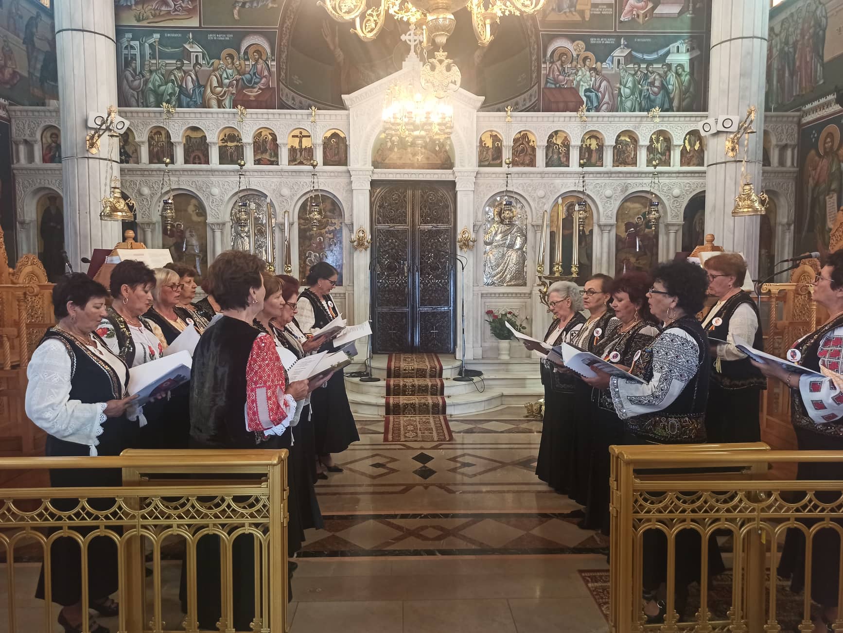 Ναύπλιο: Ευχάριστη έκπληξη από Ρουμάνικη χορωδία στην Ευαγγελίστρια