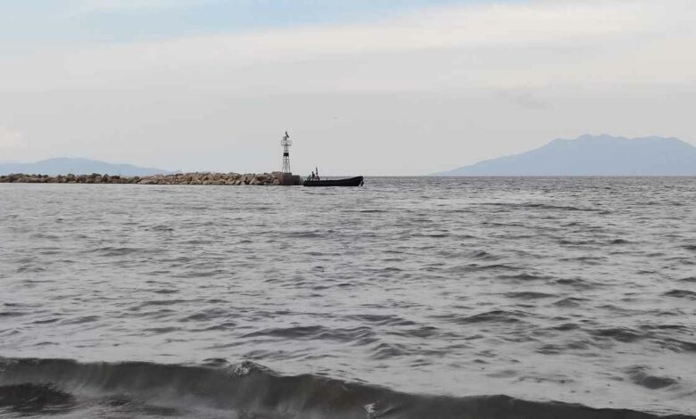 Σκάφος στο λιμάνι Νέας Επιδαύρου